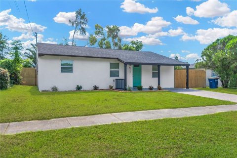House in Clearwater, Florida 3 bedrooms, 84.73 sq.m. № 1881427 - photo 26