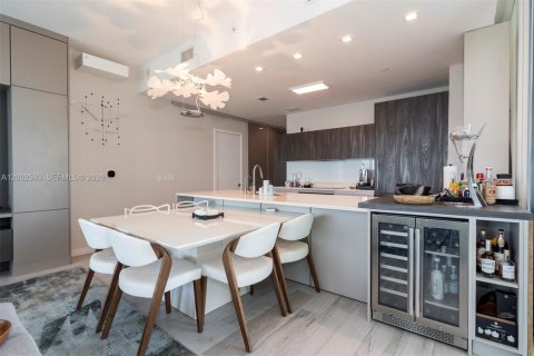 Copropriété à vendre à Miami, Floride: 3 chambres, 153.2 m2 № 2066291 - photo 16