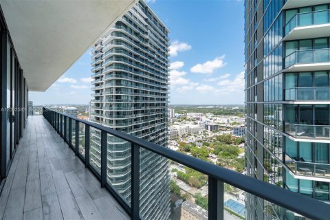 Copropriété à vendre à Miami, Floride: 3 chambres, 153.2 m2 № 2066291 - photo 5