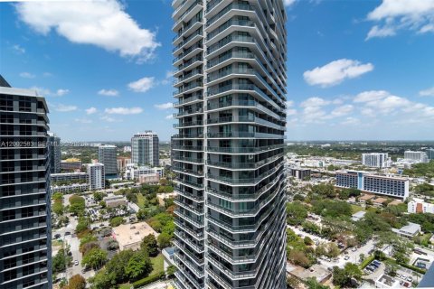 Copropriété à vendre à Miami, Floride: 3 chambres, 153.2 m2 № 2066291 - photo 10