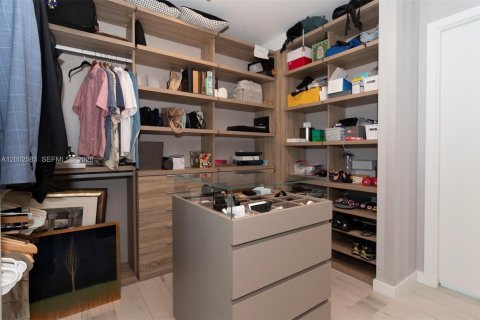 Copropriété à vendre à Miami, Floride: 3 chambres, 153.2 m2 № 2066291 - photo 22