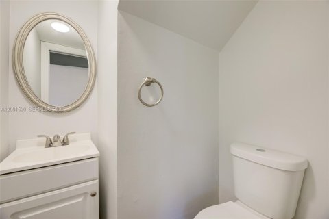 Townhouse in Plantation, Florida 3 bedrooms, 151.62 sq.m. № 2065687 - photo 14