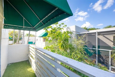 Townhouse in Plantation, Florida 3 bedrooms, 151.62 sq.m. № 2065687 - photo 21