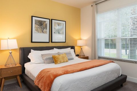 Touwnhouse à vendre à Clermont, Floride: 3 chambres, 139.45 m2 № 2277896 - photo 4