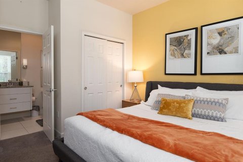 Touwnhouse à vendre à Clermont, Floride: 3 chambres, 139.45 m2 № 2277896 - photo 6