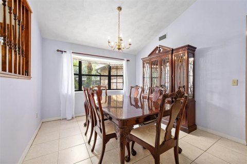 Casa en venta en Ormond Beach, Florida, 4 dormitorios, 247.49 m2 № 2203482 - foto 18