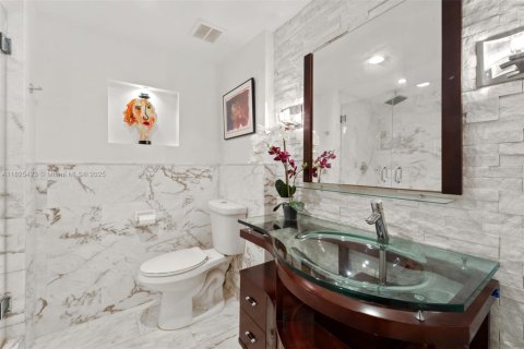 Купить кондоминиум в Авентура, Флорида 2 спальни, 167.22м2, № 1977184 - фото 12