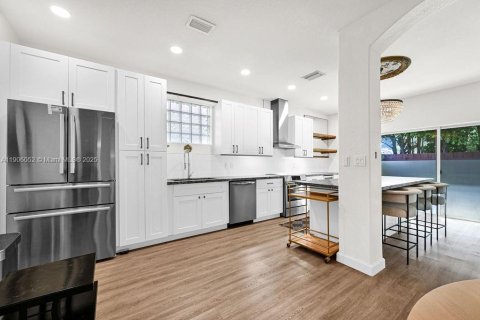 Villa ou maison à vendre à Doral, Floride: 3 chambres, 137.31 m2 № 1956671 - photo 12