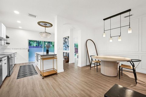 Villa ou maison à vendre à Doral, Floride: 3 chambres, 137.31 m2 № 1956671 - photo 16
