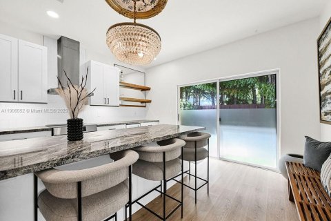 Villa ou maison à vendre à Doral, Floride: 3 chambres, 137.31 m2 № 1956671 - photo 17