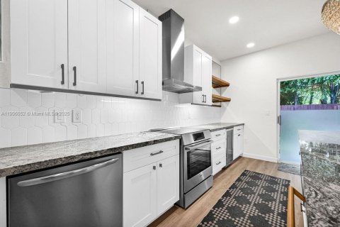 Villa ou maison à vendre à Doral, Floride: 3 chambres, 137.31 m2 № 1956671 - photo 15