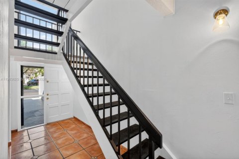 Купить таунхаус в Майами, Флорида 3 спальни, 159.42м2, № 2048177 - фото 4