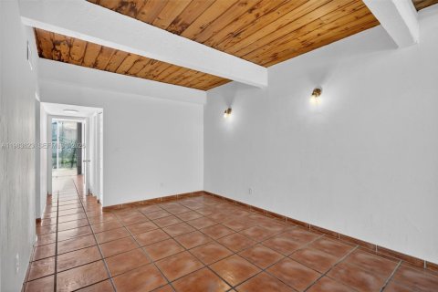 Купить таунхаус в Майами, Флорида 3 спальни, 159.42м2, № 2048177 - фото 11