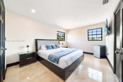 Villa ou maison à louer à Miami, Floride: 4 chambres, 248.89 m2 № 1972053 - photo 26