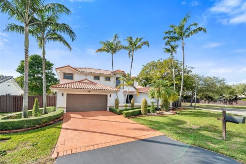 Villa ou maison à louer à Miami, Floride: 4 chambres, 248.89 m2 № 1972053 - photo 2