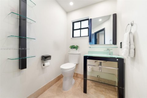 Villa ou maison à louer à Miami, Floride: 4 chambres, 248.89 m2 № 1972053 - photo 7