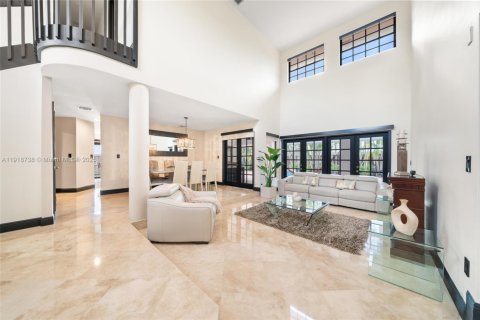 Villa ou maison à louer à Miami, Floride: 4 chambres, 248.89 m2 № 1972053 - photo 4