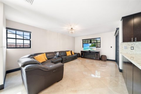 Villa ou maison à louer à Miami, Floride: 4 chambres, 248.89 m2 № 1972053 - photo 10