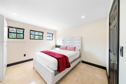 Villa ou maison à louer à Miami, Floride: 4 chambres, 248.89 m2 № 1972053 - photo 25