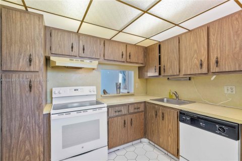 Copropriété à vendre à Margate, Floride: 2 chambres, 89 m2 № 1844136 - photo 9