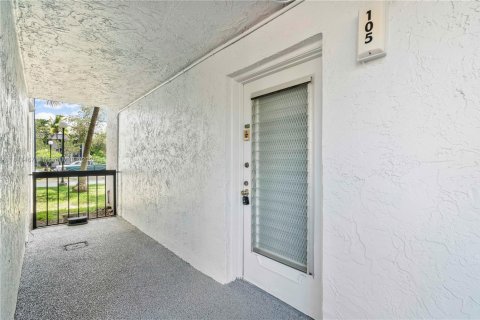 Copropriété à vendre à Margate, Floride: 2 chambres, 89 m2 № 1844136 - photo 6
