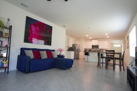 Купить виллу или дом в Порт-Сент-Луси, Флорида 3 спальни, 149.94м2, № 2022324 - фото 29