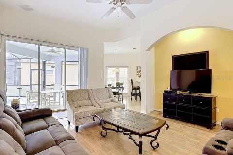 Villa ou maison à vendre à Davenport, Floride: 5 chambres, 263.38 m2 № 2127018 - photo 4