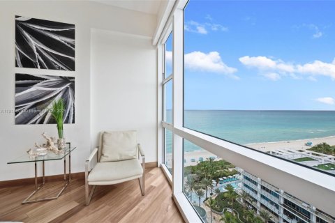 Copropriété à vendre à Miami Beach, Floride: 2 chambres, 111.48 m2 № 1972147 - photo 20