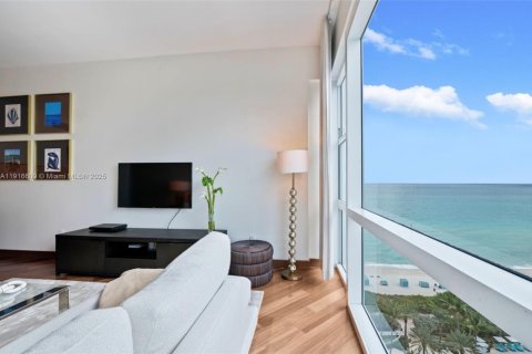 Copropriété à vendre à Miami Beach, Floride: 2 chambres, 111.48 m2 № 1972147 - photo 3