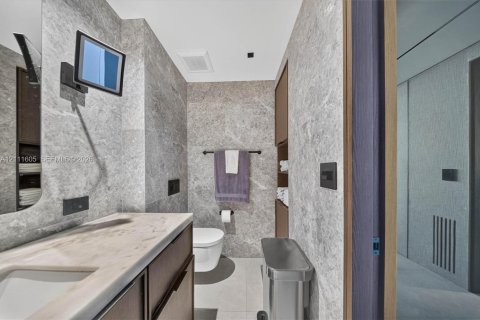 Copropriété à vendre à Miami Beach, Floride: 2 chambres, 100.8 m2 № 2429937 - photo 20