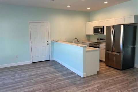 Apartment in Mount Dora, Florida 2 bedrooms, 70.23 sq.m. № 2237269 - photo 4