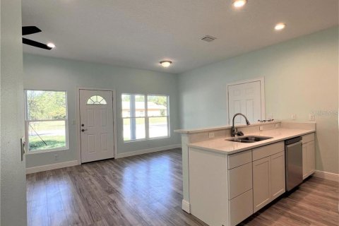 Apartment in Mount Dora, Florida 2 bedrooms, 70.23 sq.m. № 2237269 - photo 7