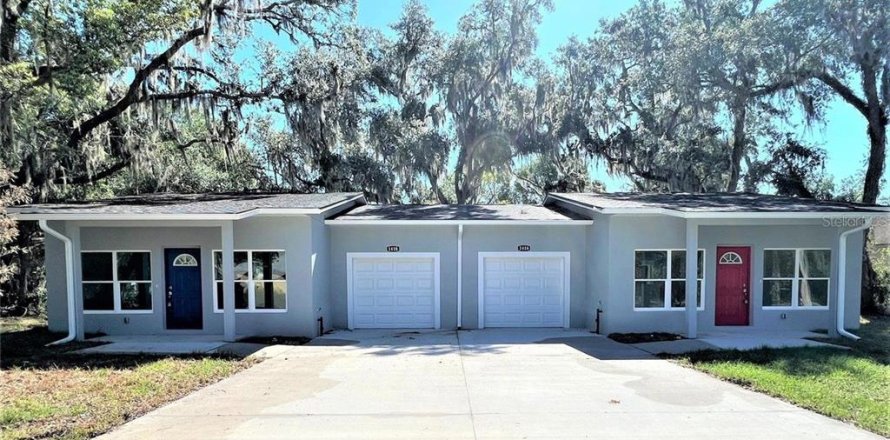 Apartment in Mount Dora, Florida 2 bedrooms, 70.23 sq.m. № 2237269