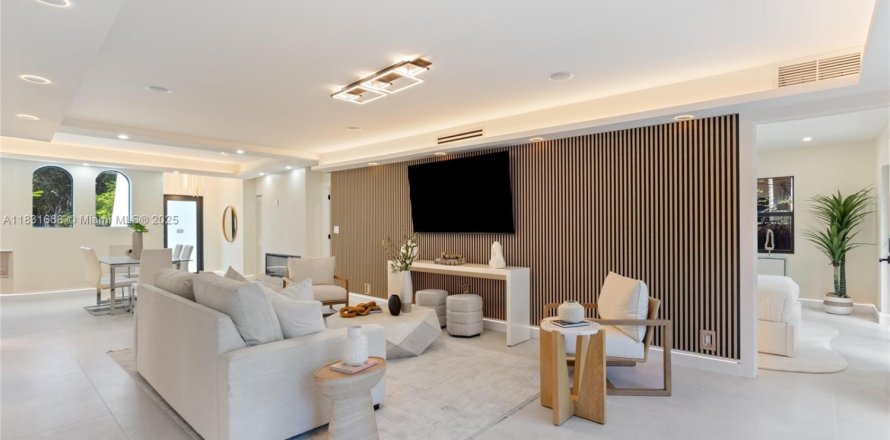 Casa en Hollywood, Florida 4 dormitorios, 133.04 m2 № 1973307