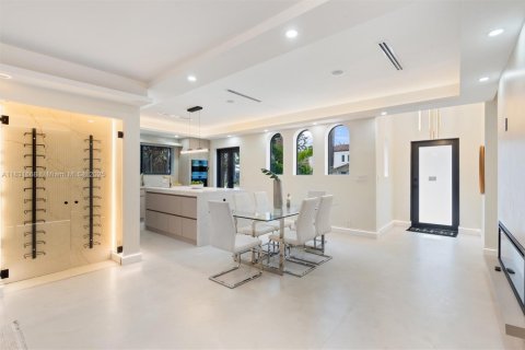 Casa en venta en Hollywood, Florida, 4 dormitorios, 133.04 m2 № 1973307 - foto 9