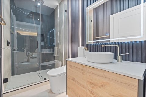 Casa en venta en Hollywood, Florida, 4 dormitorios, 133.04 m2 № 1973307 - foto 18