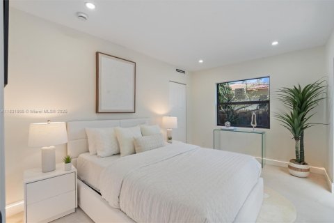 Casa en venta en Hollywood, Florida, 4 dormitorios, 133.04 m2 № 1973307 - foto 17