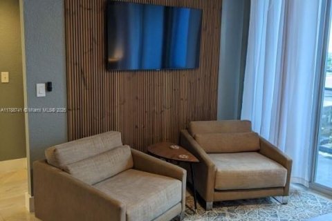 Condominio en venta en Miami Beach, Florida, 1 dormitorio, 84.08 m2 № 1863196 - foto 4