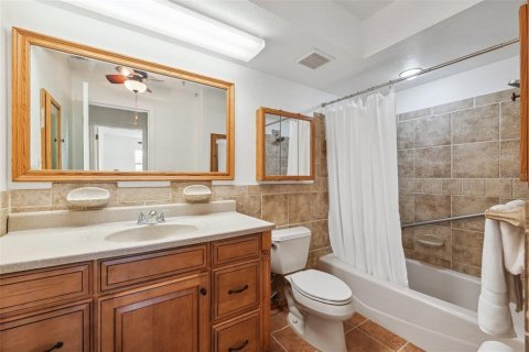House in Saint Petersburg, Florida 4 bedrooms, 202.53 sq.m. № 1721041 - photo 30