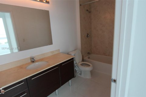 Copropriété à louer à Miami, Floride: 1 chambre, 70.88 m2 № 1996583 - photo 5