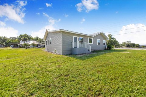 House in Haines City, Florida 4 bedrooms, 226.59 sq.m. № 1797256 - photo 28