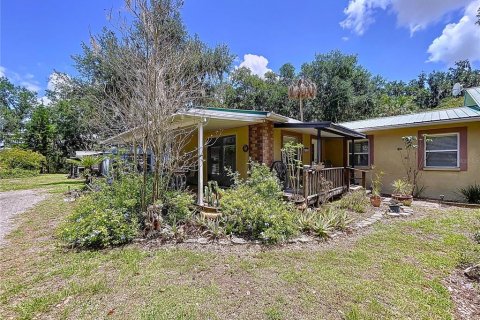 House in Fish Hawk, Florida 2 bedrooms, 198.53 sq.m. № 1736461 - photo 3