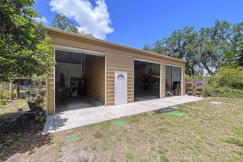 House in Fish Hawk, Florida 2 bedrooms, 198.53 sq.m. № 1736461 - photo 14