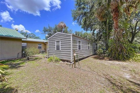 House in Fish Hawk, Florida 2 bedrooms, 198.53 sq.m. № 1736461 - photo 12