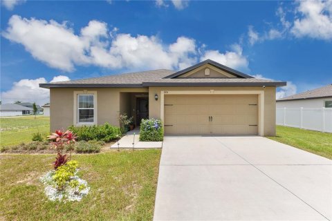 House in Kissimmee, Florida 3 bedrooms, 128.48 sq.m. № 1919536 - photo 1