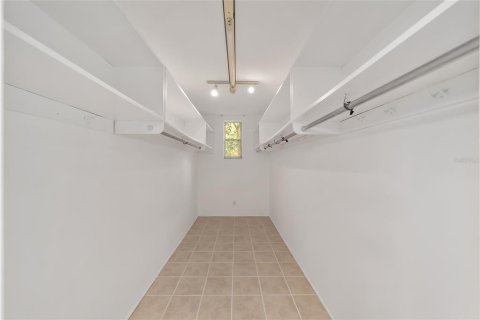 Condo in Gainesville, Florida, 4 bedrooms  № 1362879 - photo 2