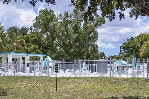 Снять в аренду виллу или дом в Нью-Порт-Ричи, Флорида 2 комнаты, 92.9м2, № 2156288 - фото 19