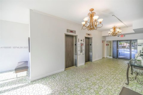 Купить кондоминиум в Норт-Майами, Флорида 1 спальня, 69.68м2, № 2055070 - фото 6