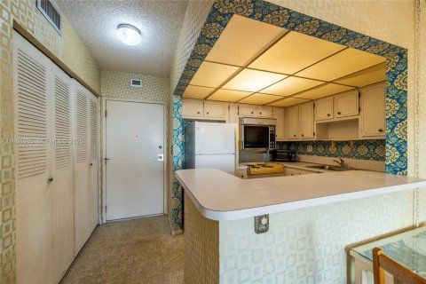 Купить кондоминиум в Норт-Майами, Флорида 1 спальня, 69.68м2, № 2055070 - фото 9