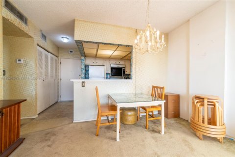 Купить кондоминиум в Норт-Майами, Флорида 1 спальня, 69.68м2, № 2055070 - фото 18